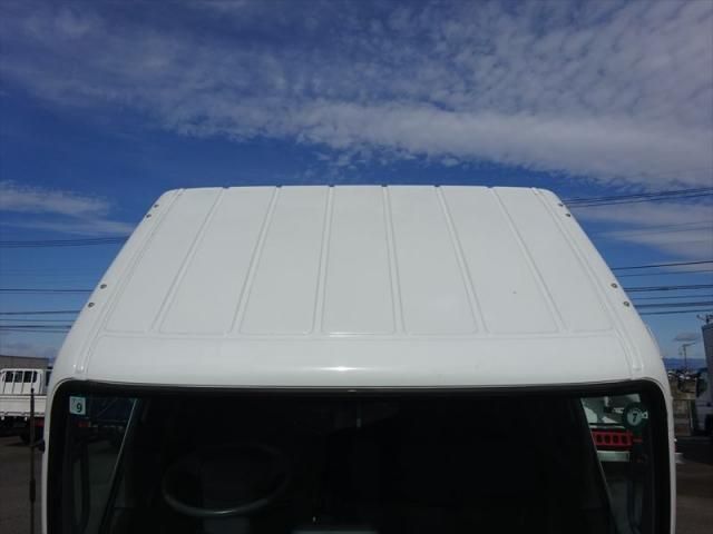 MITSUBISHI CANTER 2010 Image 31