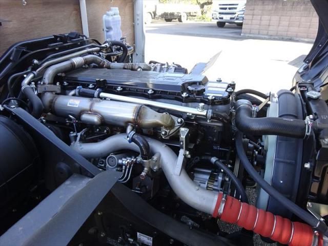 MITSUBISHI FUSOU FIGHTER 2025 Image 31