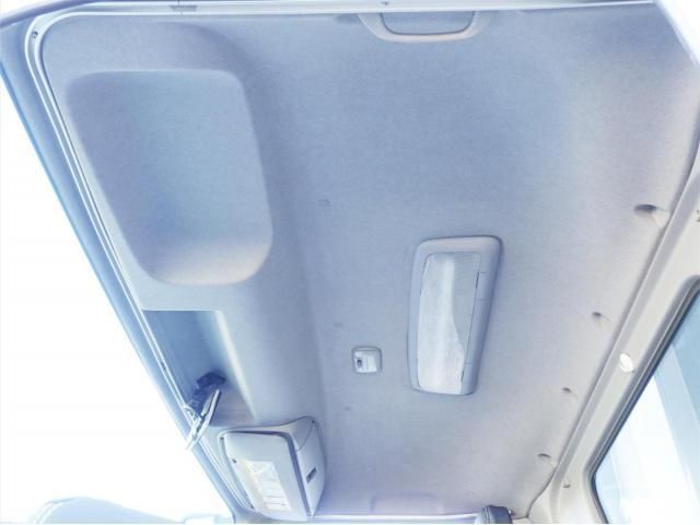 ISUZU FORWARD 2010 Image 31