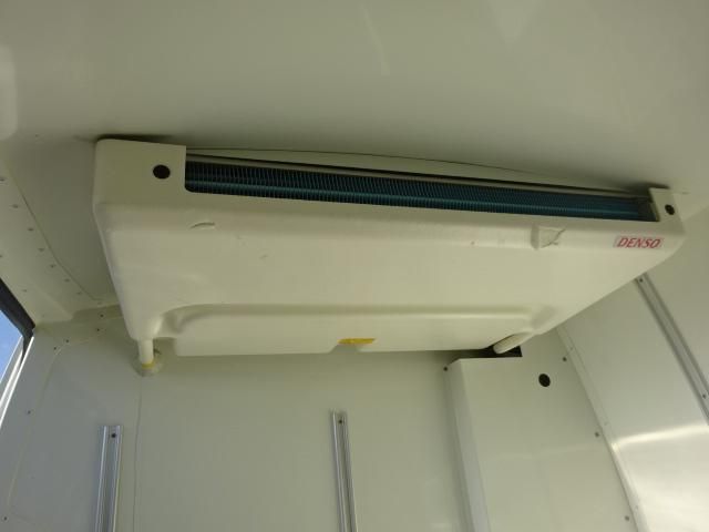 TOYOTA HIACE 2018 Image 31