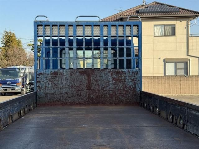 MITSUBISHI FUSOU SUPER GREAT 2011 Image 31