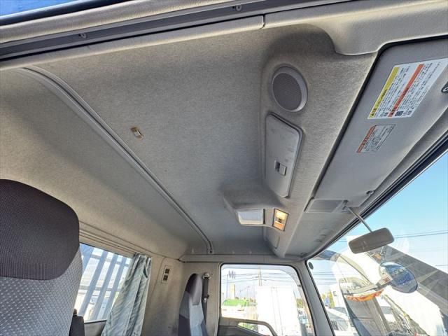 MITSUBISHI FUSOU SUPER GREAT 2011 Image 31