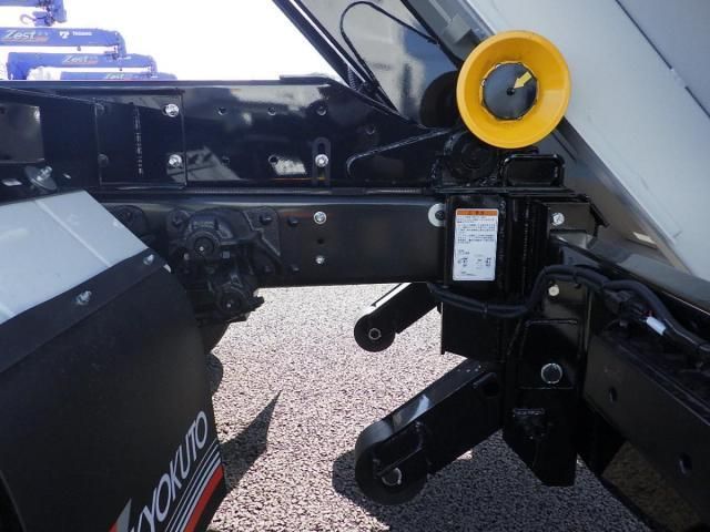 MITSUBISHI FUSOU FIGHTER 2025 Image 31