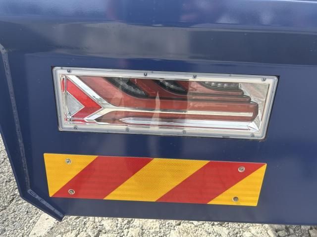 NISSAN DIESEL BIGTHUMB 2003 Image 31