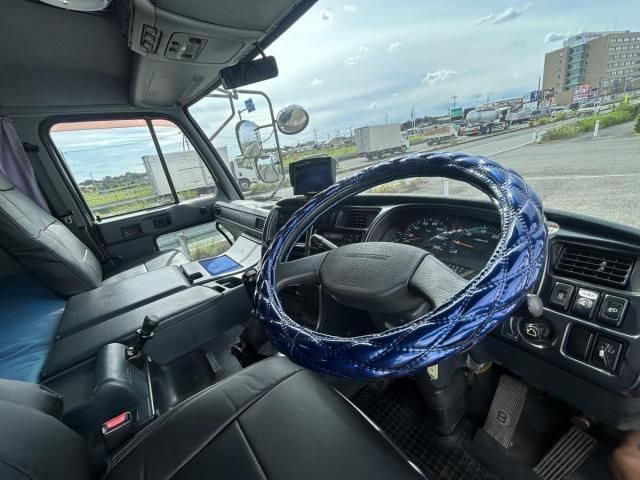 NISSAN DIESEL BIGTHUMB 2003 Image 31