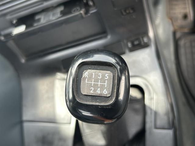 NISSAN DIESEL BIGTHUMB 2003 Image 31