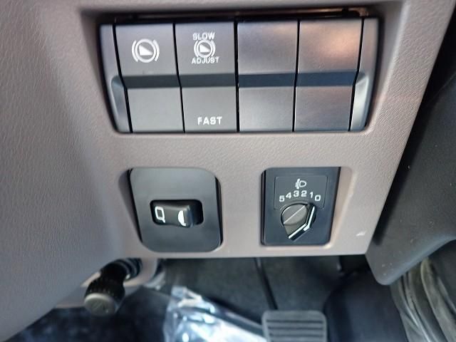 MITSUBISHI CANTER 2025 Image 31