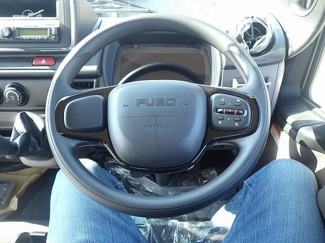 MITSUBISHI CANTER 2025 Image 31