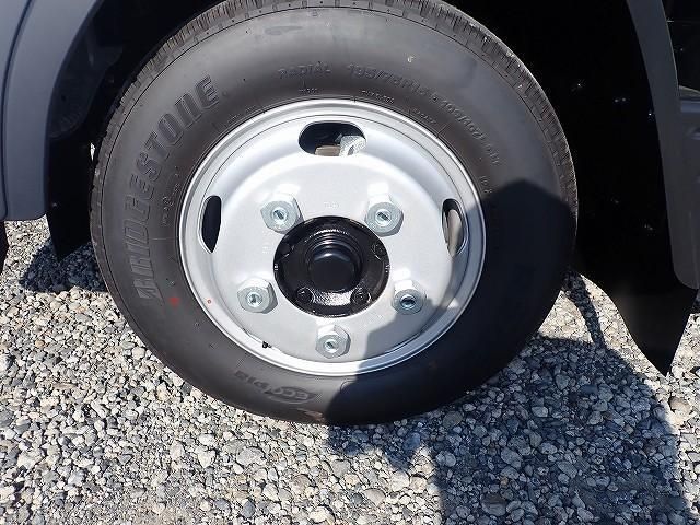 MITSUBISHI CANTER 2025 Image 31