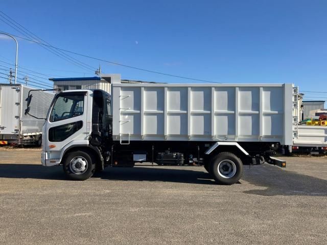 MITSUBISHI FUSOU FIGHTER 2025 Image 31