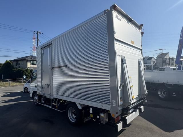 MITSUBISHI CANTER 2025 Image 31