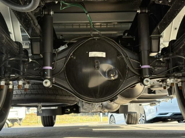 MITSUBISHI CANTER 2025 Image 31