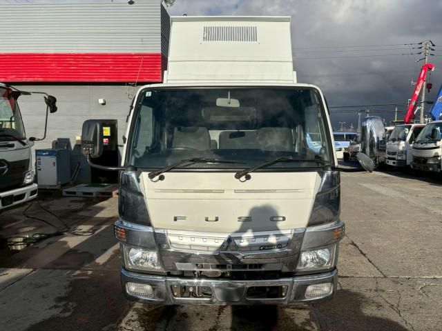 MITSUBISHI CANTER 2018 Image 31