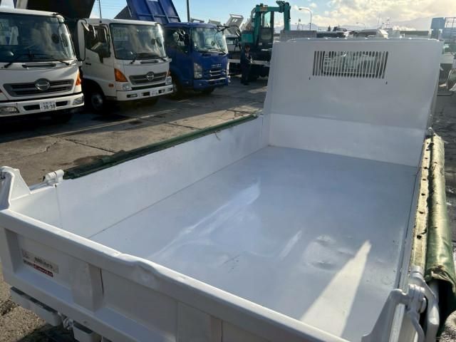 MITSUBISHI CANTER 2018 Image 31