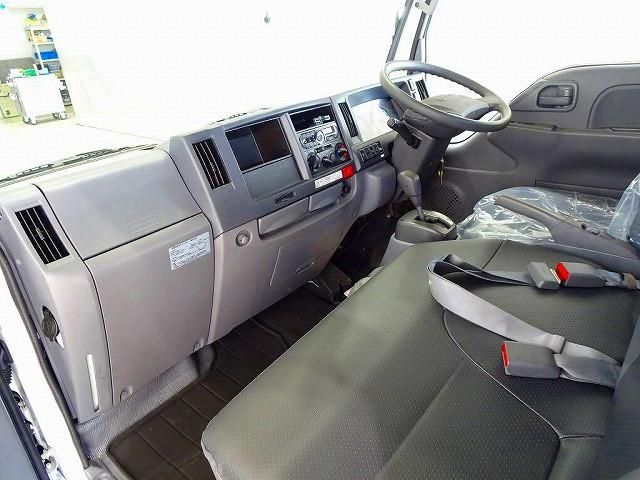 ISUZU ELF 2018 Image 31