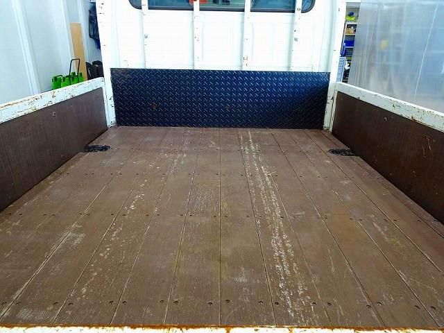 ISUZU ELF 2018 Image 31