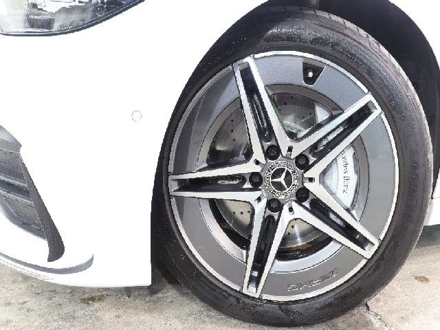 MERCEDES BENZ C CLAS 2023 Image 31