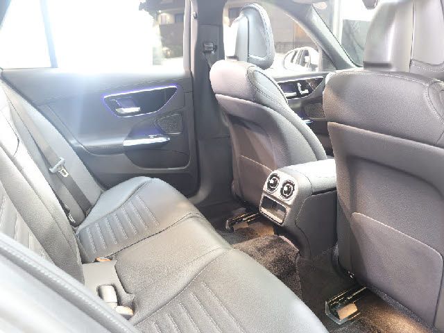 MERCEDES BENZ C CLAS 2023 Image 31