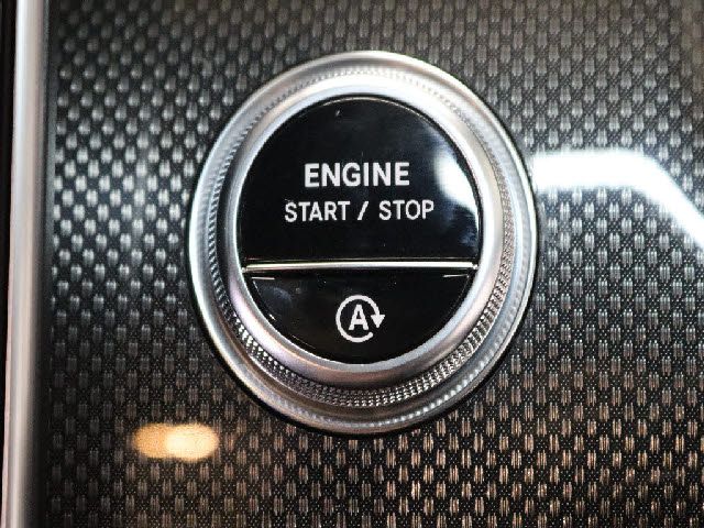 MERCEDES BENZ C CLAS 2023 Image 31