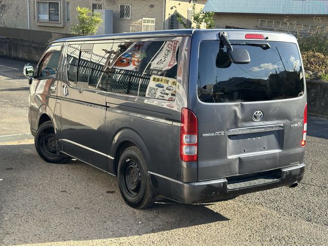 TOYOTA HIACE VAN 2WD 2009 Image 31