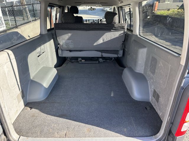 TOYOTA HIACE VAN 2WD 2009 Image 31