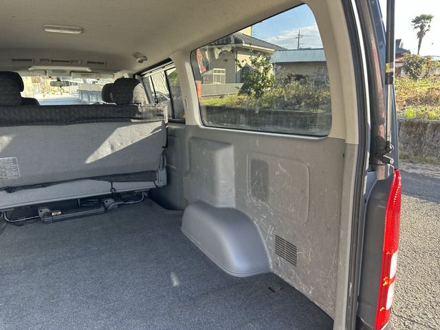 TOYOTA HIACE VAN 2WD 2009 Image 31