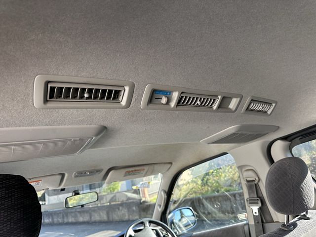 TOYOTA HIACE VAN 2WD 2009 Image 31