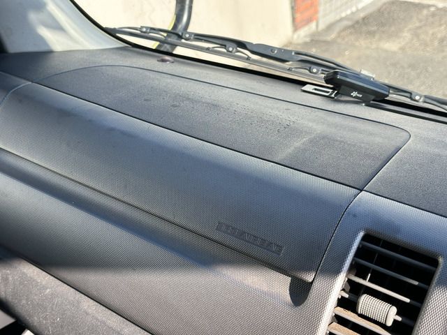 TOYOTA HIACE VAN 2WD 2009 Image 31