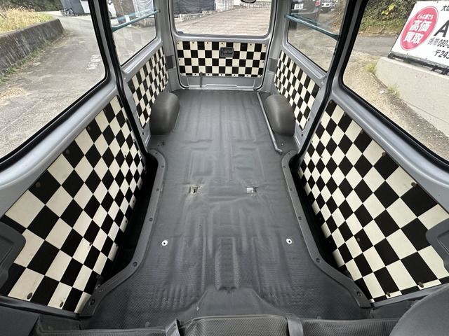 TOYOTA HIACE VAN 2WD 2007 Image 31