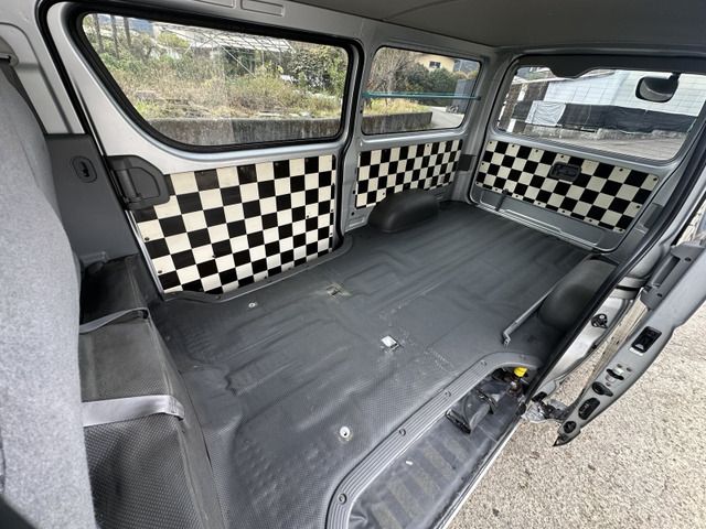 TOYOTA HIACE VAN 2WD 2007 Image 31