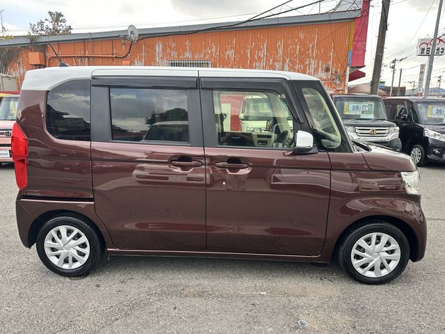 HONDA N BOX 2018 Image 31