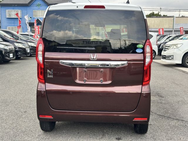 HONDA N BOX 2018 Image 31