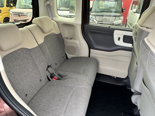 HONDA N BOX 2018 Image 31