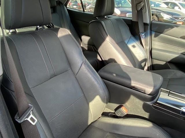 TOYOTA CROWN SEDAN HYBRID 4 2015 Image 31