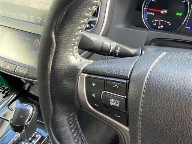 TOYOTA CROWN SEDAN HYBRID 4 2015 Image 31