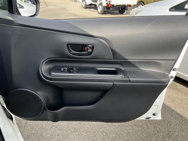 TOYOTA AQUA 2019 Image 31