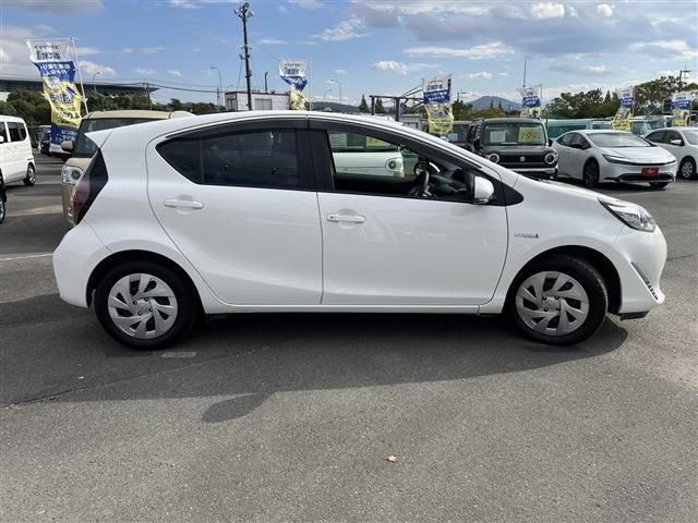 TOYOTA AQUA 2019 Image 31