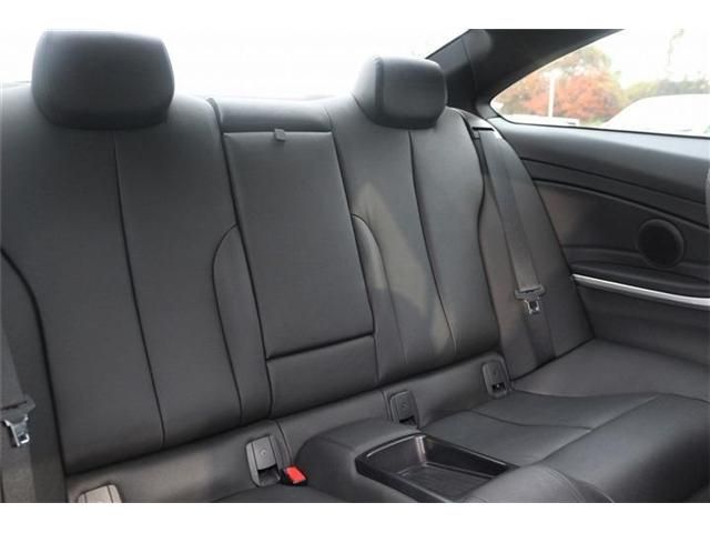 BMW 4SERIES COUPE 2015 Image 31