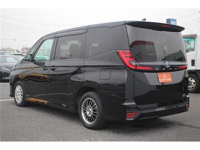 TOYOTA NOAH HYBRID 2023 Image 31