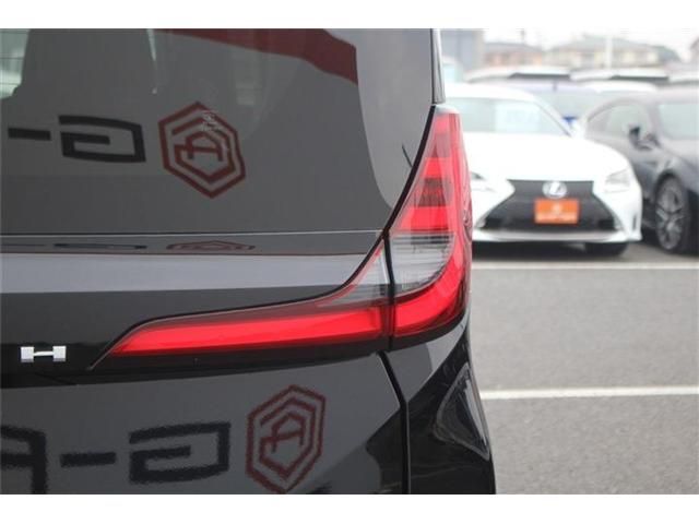 TOYOTA NOAH HYBRID 2023 Image 31