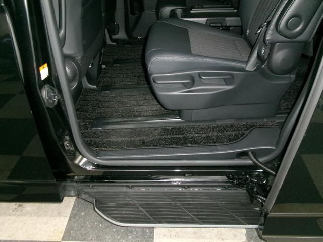 TOYOTA NOAH HYBRID 4WD 2023 Image 31