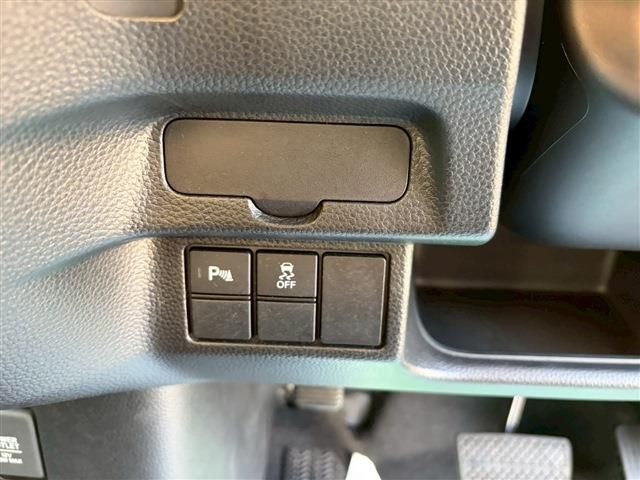 HONDA N BOX CUSTOM 2021 Image 31