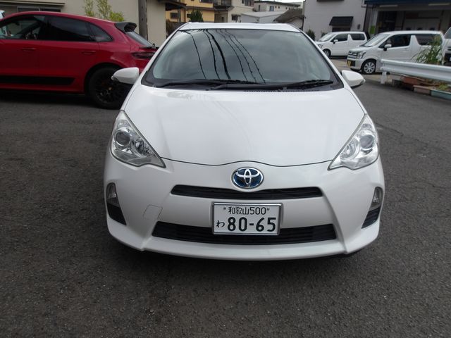 TOYOTA AQUA 2013 Image 31