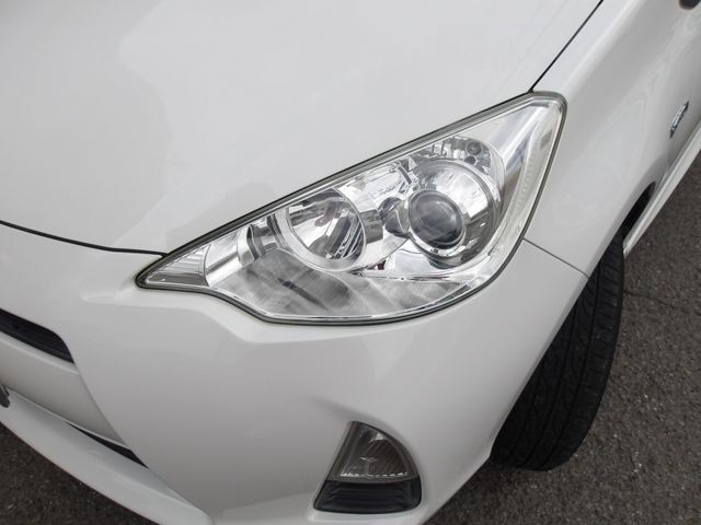 TOYOTA AQUA 2013 Image 31