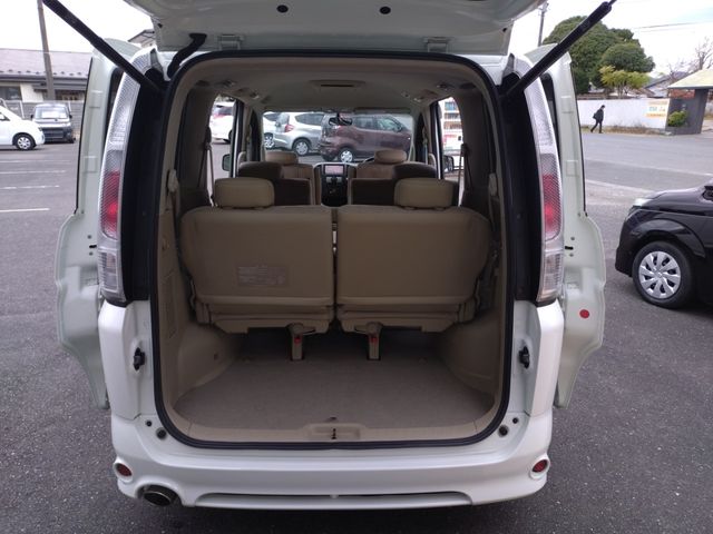 NISSAN SERENA  WG 2006 Image 31