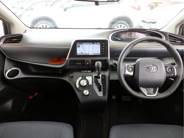 TOYOTA SIENTA HYBRID 2016 Image 31