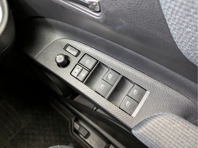 TOYOTA SIENTA HYBRID 2016 Image 31