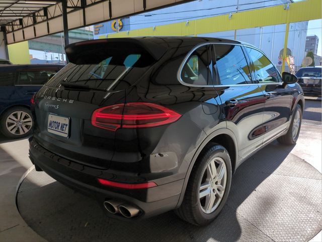 PORSCHE CAYENNE 2015 Image 31