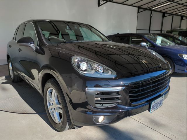 PORSCHE CAYENNE 2015 Image 31