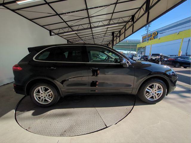 PORSCHE CAYENNE 2015 Image 31